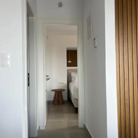 Elia Mare Luxury With Private Pools Close To The Beach *