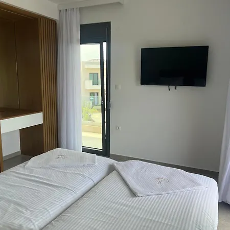Elia Mare Luxury With Private Pools Close To The Beach Villa *