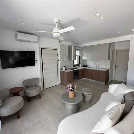 Villa Elia Mare Luxury With Private Pools Close To The Beach *
