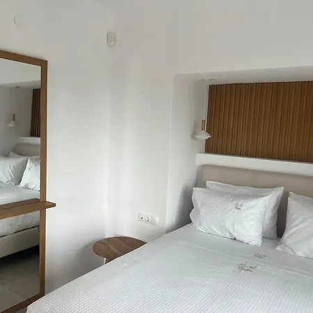 Elia Mare Luxury With Private Pools Close To The Beach *