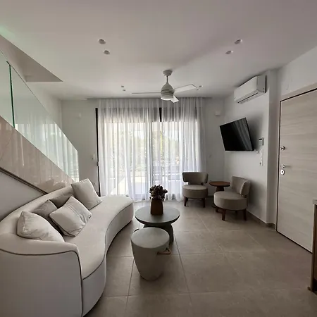 Villa Elia Mare Luxury With Private Pools Close To The Beach *