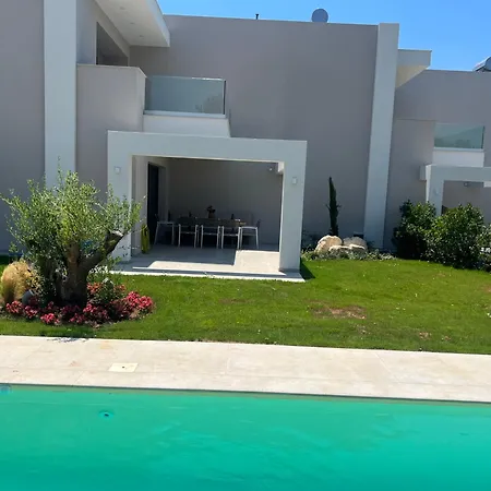 Elia Mare Luxury With Private Pools Close To The Beach Nea Moudania