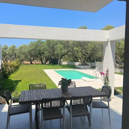 Elia Mare Luxury With Private Pools Close To The Beach * Nea Moudania