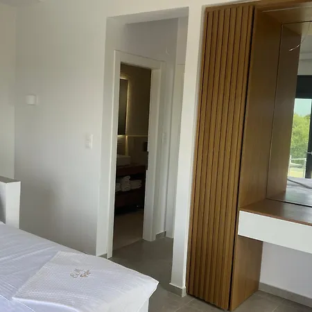 Elia Mare Luxury With Private Pools Close To The Beach Villa *