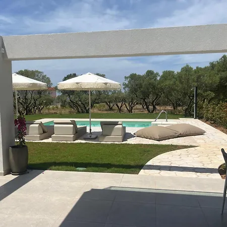 Elia Mare Luxury With Private Pools Close To The Beach * Nea Moudania