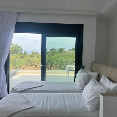 Villa Elia Mare Luxury With Private Pools Close To The Beach