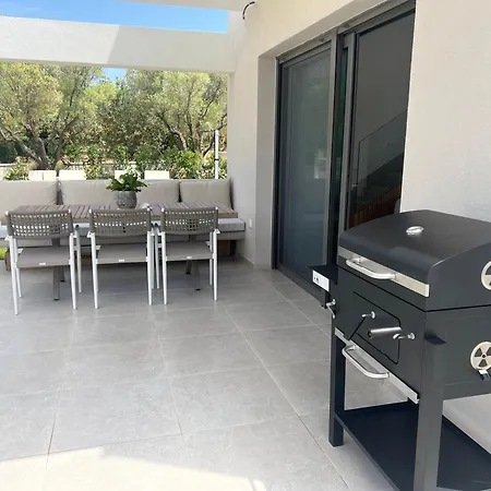 Elia Mare Luxury With Private Pools Close To The Beach * Nea Moudania