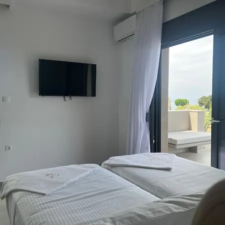 Villa Elia Mare Luxury With Private Pools Close To The Beach Nea Moudania