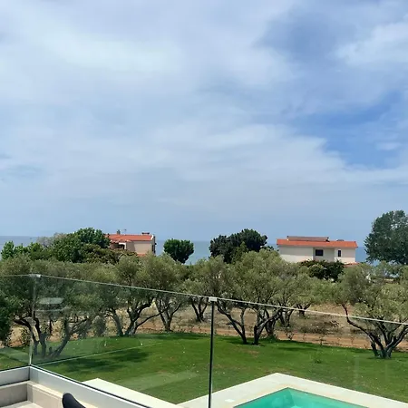 Elia Mare Luxury With Private Pools Close To The Beach Nea Moudania