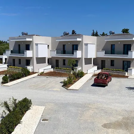 Elia Mare Luxury With Private Pools Close To The Beach * Nea Moudania
