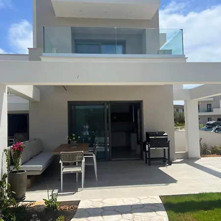Elia Mare Luxury With Private Pools Close To The Beach Villa *