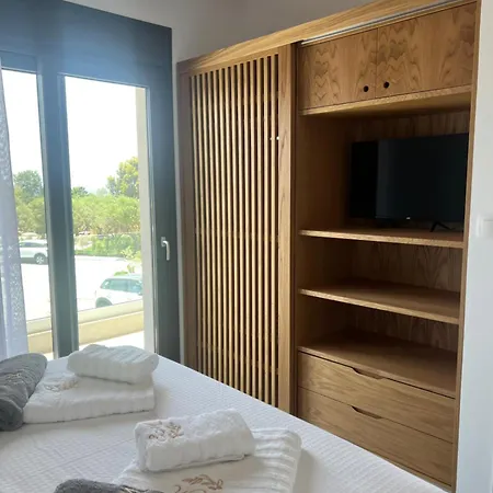 Elia Mare Luxury With Private Pools Close To The Beach * Nea Moudania