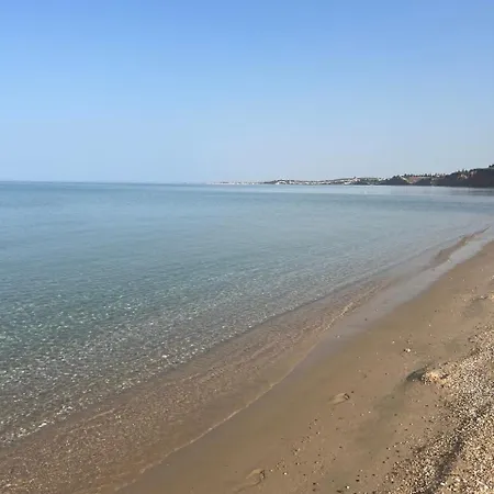 Elia Mare Luxury With Private Pools Close To The Beach Βίλα